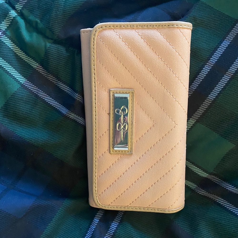 Jessica Simpson wallet